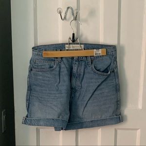 Gap super high rise shorts. Size 29.